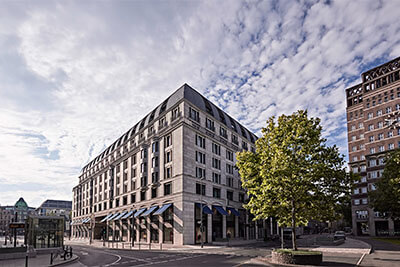 4-Exterior Dusseldorf Konigsallee Breidenbacher Hof_1920x1080.jpg